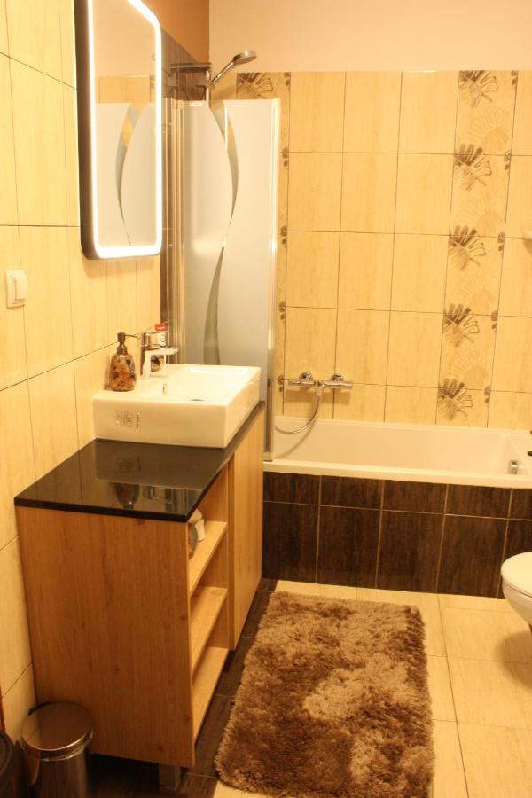 ורשה Urban City Apartments מראה חיצוני תמונה